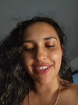 Lucy_Marin Chat XXX in diretta