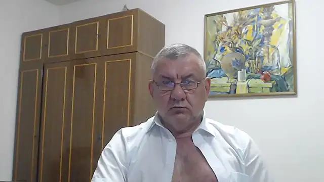 XXX chat uživo modela machomale3
