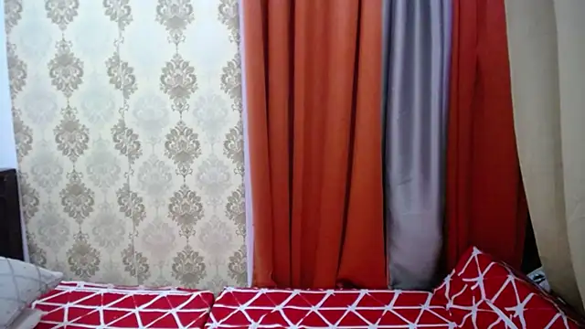 Lara_Sung élő XXX-chatje
