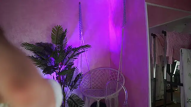 LeilaBieのライブXXXチャット