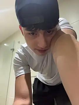 Lander_Cruz Live XXX-chat