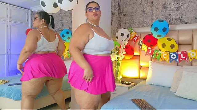 Chatroom XXX en direct de SelennaCooper