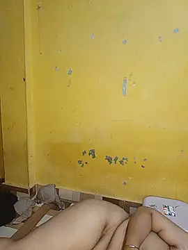 Crushme_cpln Webbikameraesitys