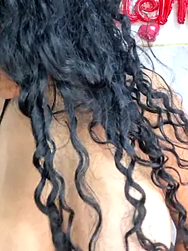 XXX chat uživo modela Yemaly_Lee