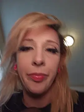 Chat +18 de AmethystFoxx ao vivo