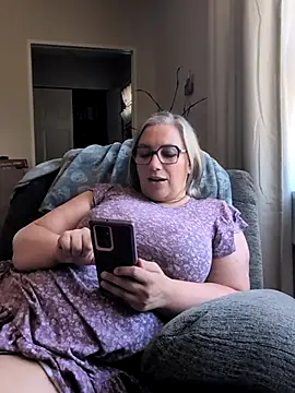Canadian_BBW's Webcam Show