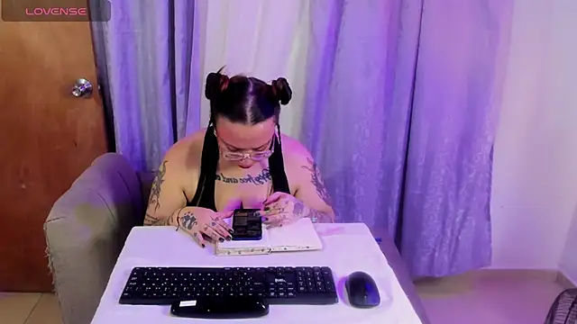 MiaYMolly Live XXX-Chat