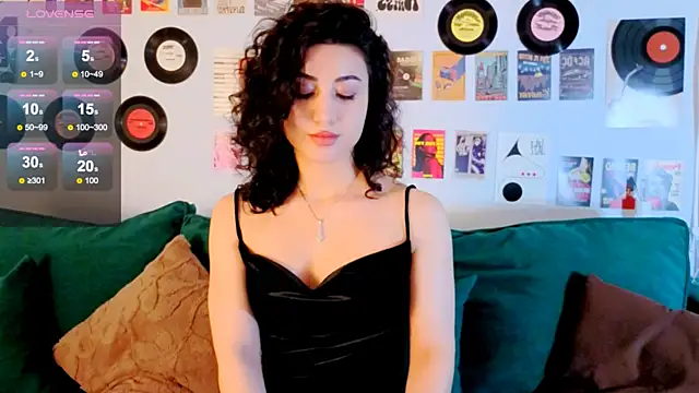 Maya_Rogerss' Live XXX Chat