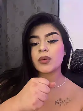Kariina__69's Live XXX Chat