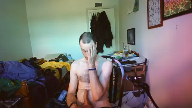 JohnnyMoves' Live XXX Chat