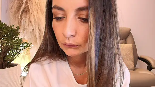Briana_hill_'s Live XXX Chat