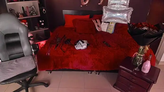 Veronica_Jacobss Adlı Modelin Canlı XXX Sohbeti