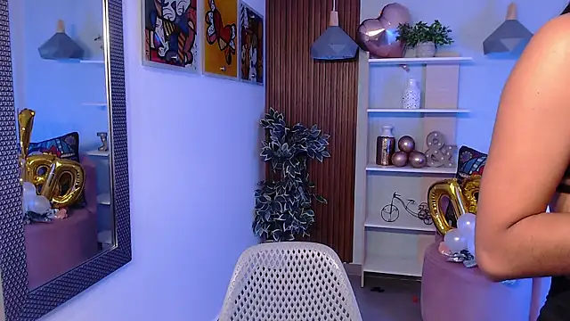 צ'אט XXX בשידור חי של _Lucy_Grey_