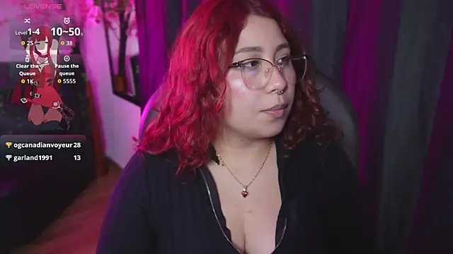 Chat +18 de littlee_red ao vivo