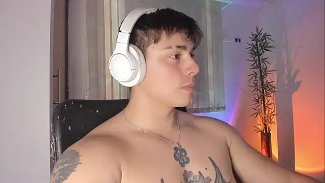 Giordano_Russo Live XXX-Chat