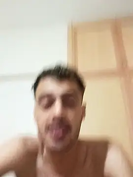 Rhast211 – Naživo XXX chat