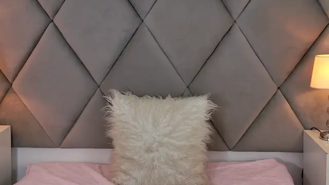 OliviaDiaz – Naživo XXX chat