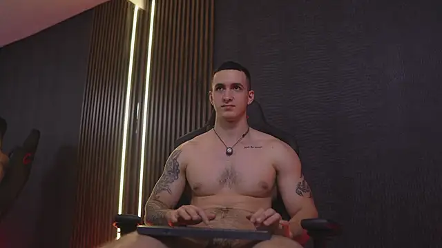 JacksonOlsenn's Live XXX Chat