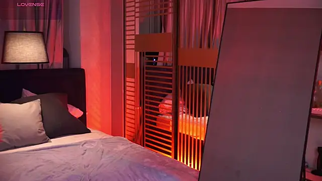 LunaNight Adlı Modelin Web Kamerası Şovu