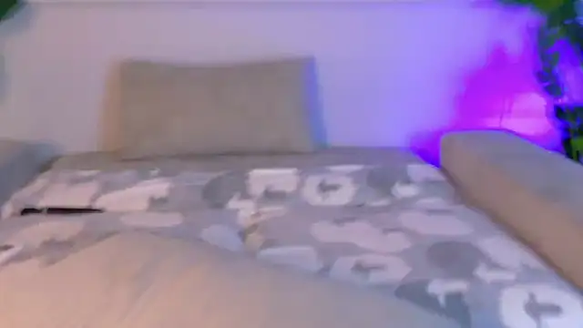 ZoeyPetit's Live XXX Chat