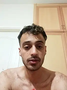 Rhast211 Adlı Modelin Canlı XXX Sohbeti
