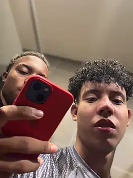 yoursexyjose's Live XXX Chat