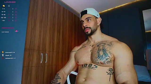 Chatroom XXX en direct de massimo_visconti