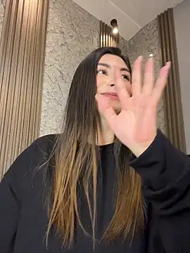 Chat +18 de evelyn_hills ao vivo