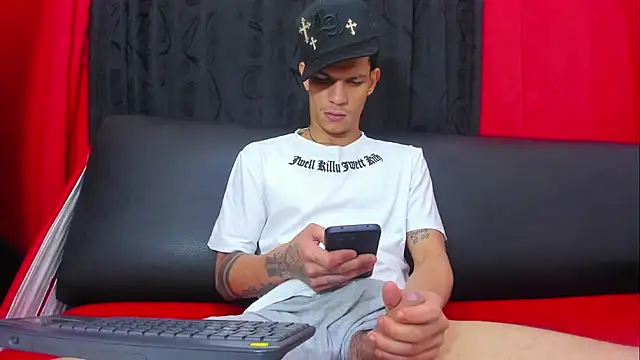 big_hot_boy_ 现场XXX聊天