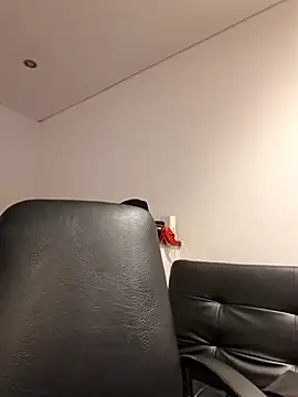Luianna Adlı Modelin Canlı XXX Sohbeti