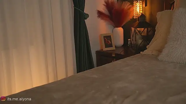 Онлайн чат XXX Alyonaqueen_