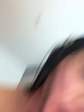 Emmily_19's Live XXX Chat