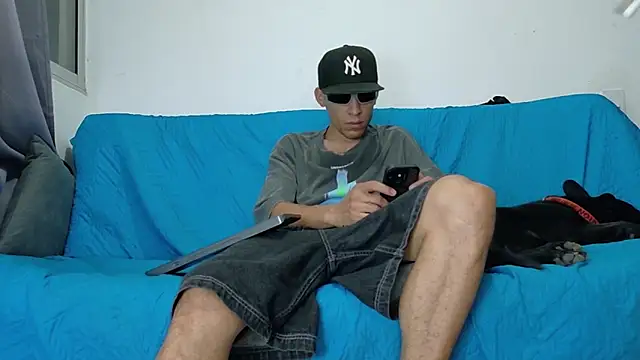 Chat XXX Live bully_boss