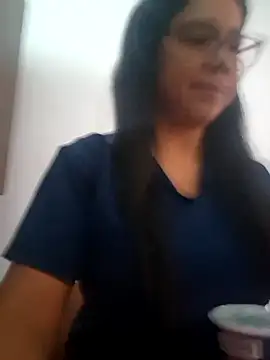 צ'אט XXX בשידור חי של Aila_Phone