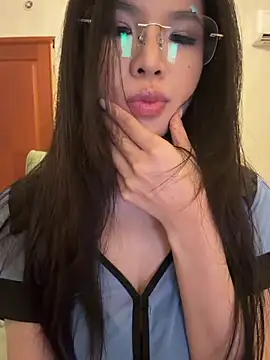 yy22111 Adlı Modelin Canlı XXX Sohbeti