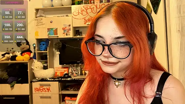 دردشة RedHeadCat الجنسية المباشرة