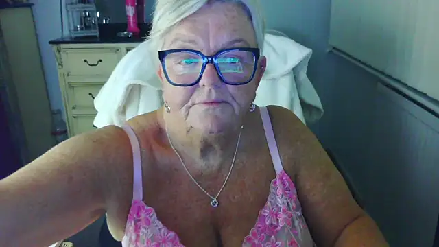 Živý XXX chat BridgetBlueEyes