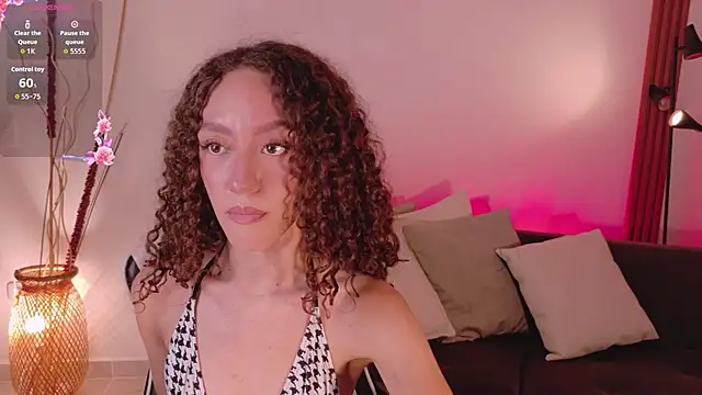 Živý XXX chat ChloeMoreti