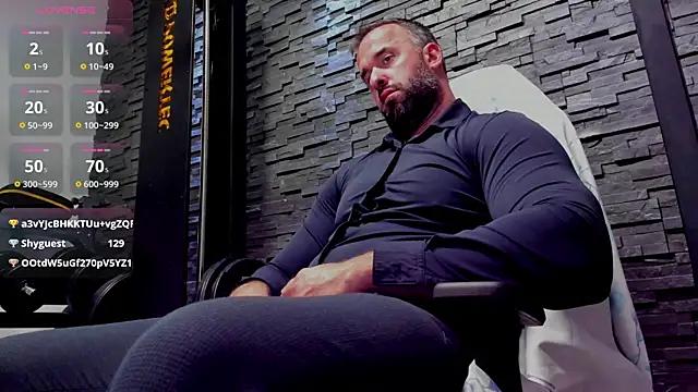 Chatroom XXX en direct de David_Big_Daddy