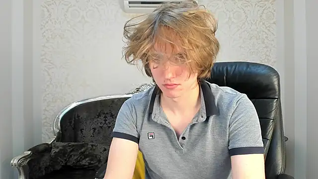 FinnBev élő XXX-chatje