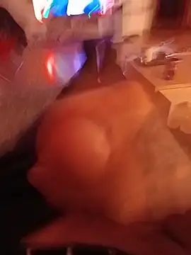 Show modela YoungDick25 na web-kameri