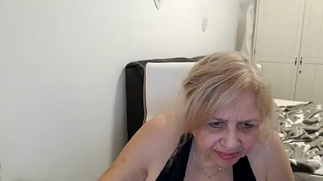 SusiLifeXXX Adlı Modelin Canlı XXX Sohbeti
