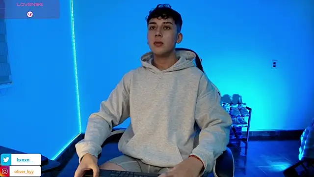 OLIVER_K 网络视讯表演