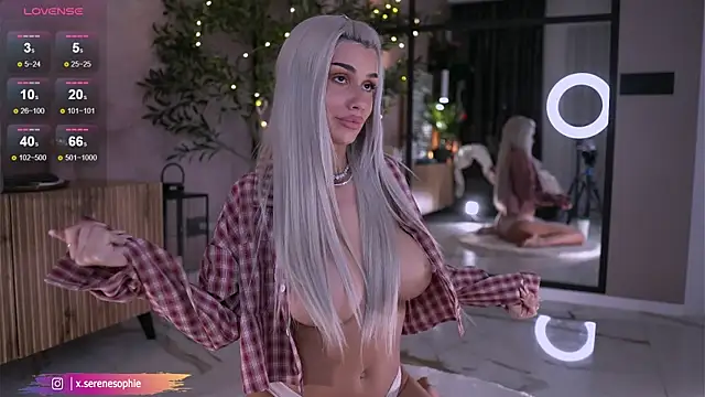Serene_Sophiex's Live XXX Chat