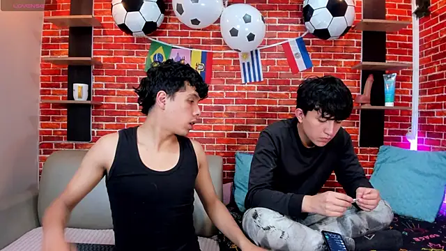 Hoot_boyss_ Adlı Modelin Canlı XXX Sohbeti