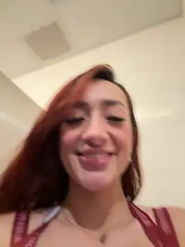 ariiel_'s Live XXX Chat