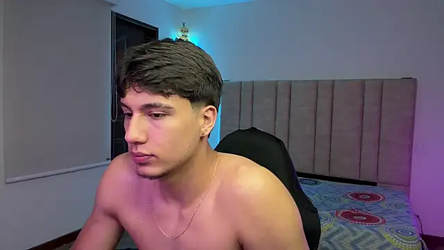 CHRIS_MORGAN1 Live XXX-Chat