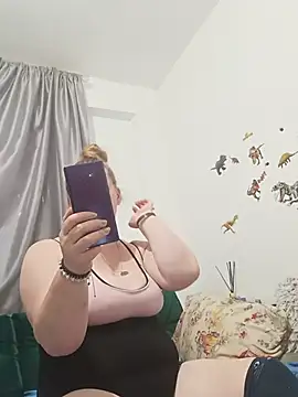 Онлайн чат XXX JuliaBestX