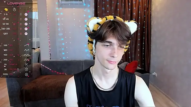 Aaron_Boom – Naživo XXX chat