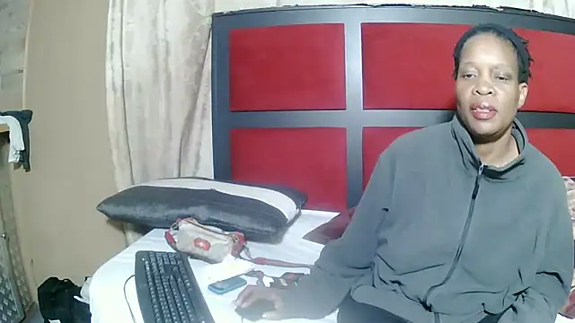 JoycyQueen Live XXX Chat